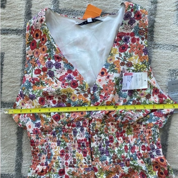 Collective Concepts multi colored Floral Sleeveless Smock waist jumpsuit NWT L - Picture 8 of 9